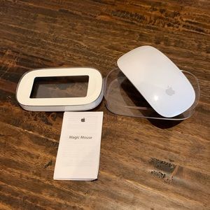 Apple Bluetooth Magic Mouse (White/Silver)